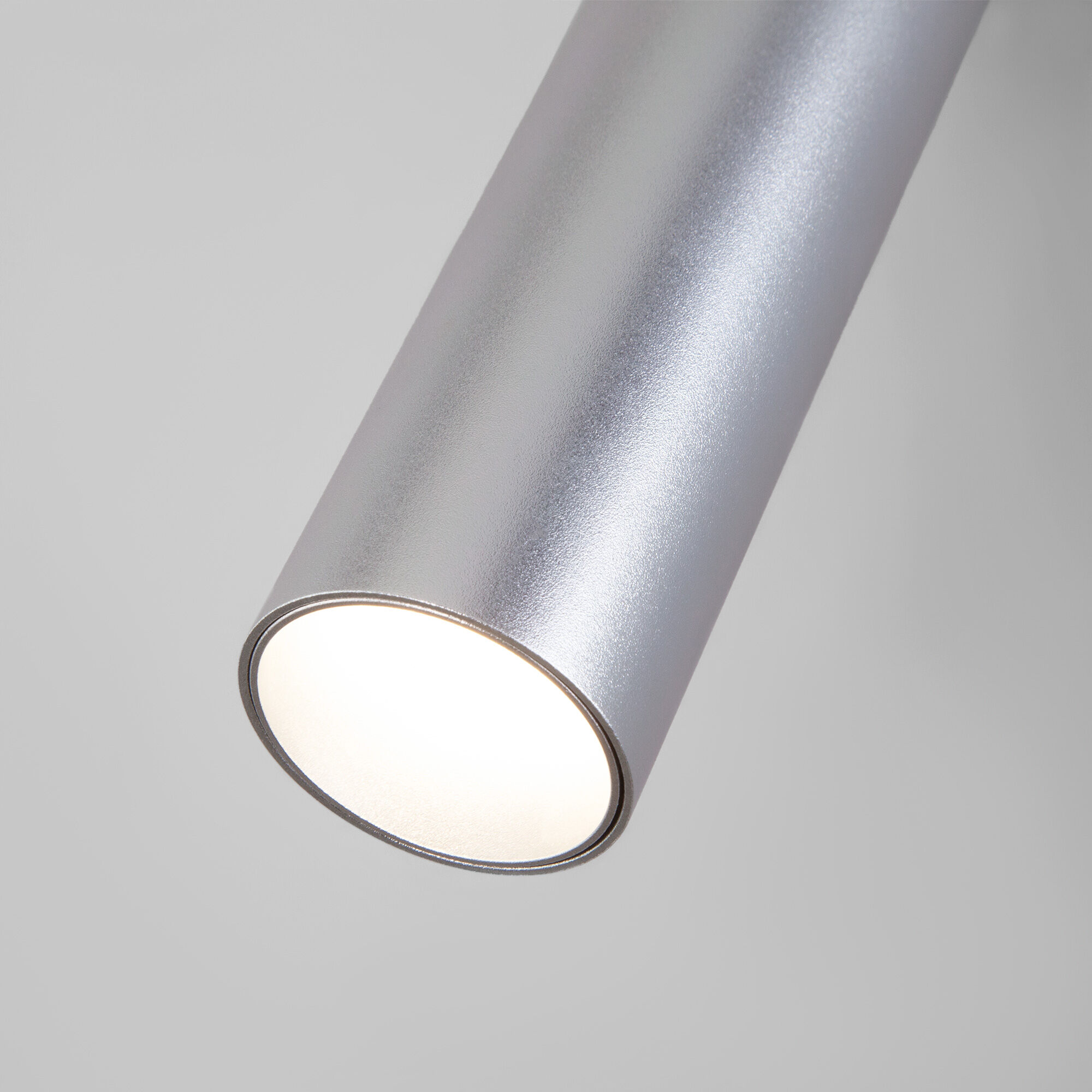 Спот настенный Eurosvet Ease 20128/1 LED серебро